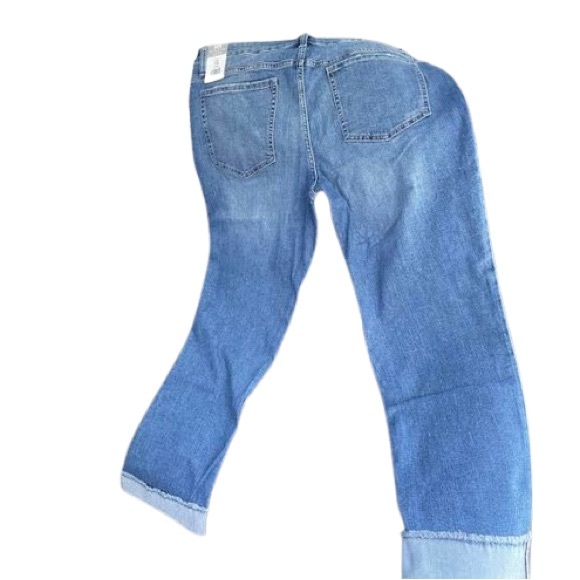 Wmn’s Cropped Lee Riders Capri Jeans - Picture 13 of 16